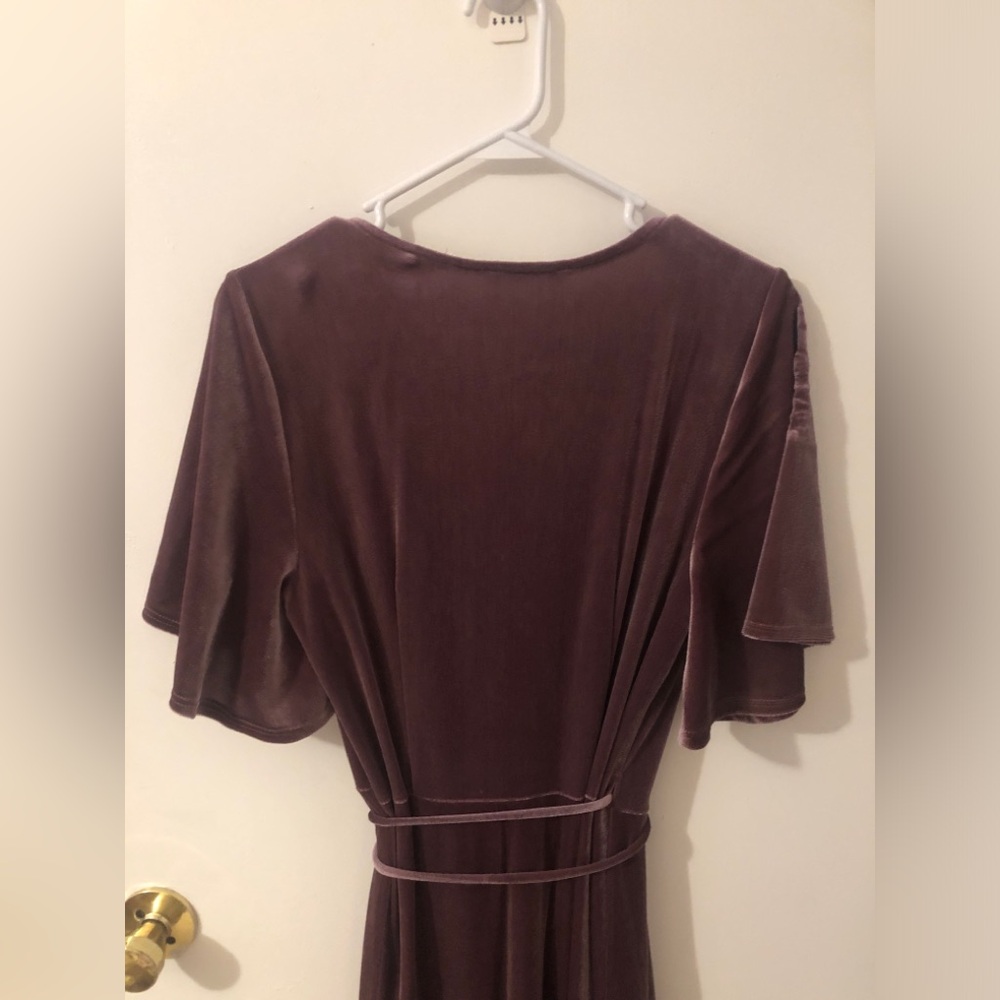 NWT Promesa Maxi Wrap Dress Flutter Sleeve Dark Pink Velvet V Neck Party Prom M - Picture 7 of 10